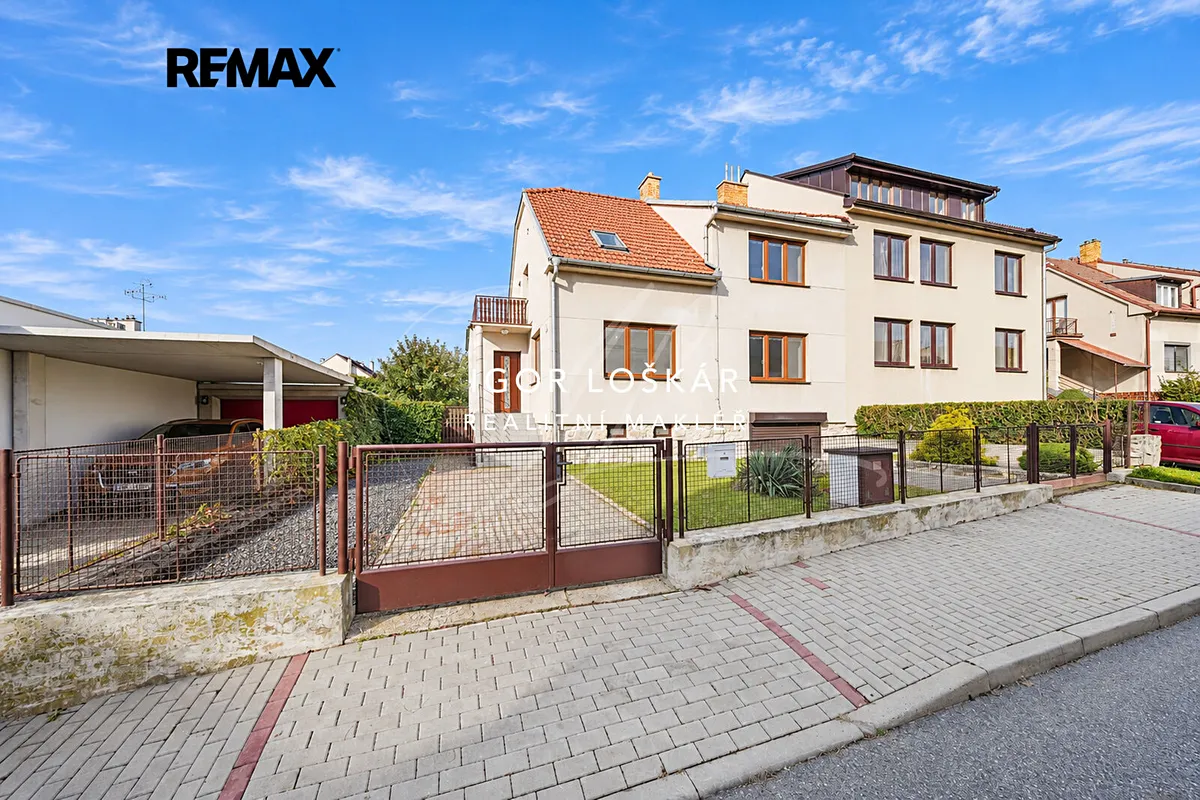 Prodej rodinného domu 247 m², pozemek 599 m²